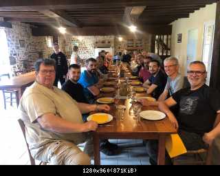 Un bon repas entre amis