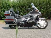 1500 gold wing de 1988